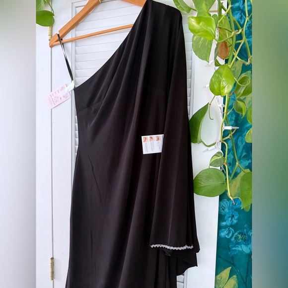 Mac Duggal | 11247 Black One Shoulder Asymmetrical Hem Flowy Dress New 4 Holiday - Picture 6 of 16